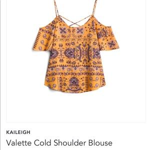 Stitch fix cold shoulder top